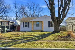 1884 Barnett Ct W, Columbus, OH 43227 - Photo 2