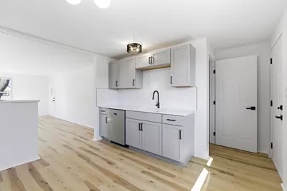 1884 Barnett Court W, Columbus, OH 43227 - Photo 18