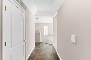 643 Spring Valley, Lewis Center, OH 43035 - Photo 6