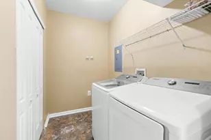 643 Spring Valley, Lewis Center, OH 43035 - Photo 16