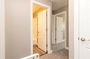 2559 Olde Hill Ct S, Columbus, OH 43221 - Photo 18