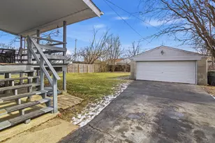 988 S Roys Ave, Columbus, OH 43204 - Photo 22