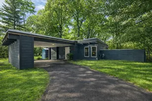 390 Lenappe Dr, Columbus, OH 43214 - Photo 2