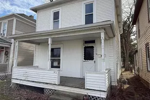 200 1/2 W Walnut St, Mount Vernon, OH 43050 - Photo 1