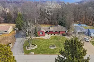 3210 Hilltop Rd, Zanesville, OH 43701 - Photo 4