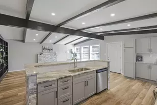 984 Sunbury Rd, Columbus, OH 43219 - Photo 12