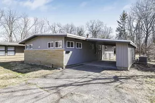 984 Sunbury Rd, Columbus, OH 43219 - Photo 1