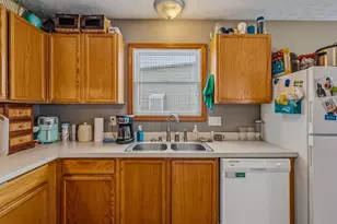 1052 Braxton Blvd, London, OH 43140 - Photo 8