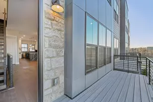 2256 Quarry Trails Dr, Columbus, OH 43228 - Photo 6