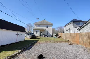 318 N 8th St, Cambridge, OH 43725 - Photo 4