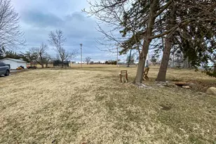 20 E High St, Jeffersonville, OH 43128 - Photo 34