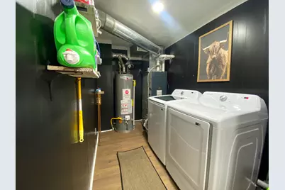 20 E High Street, Jeffersonville, OH 43128 - Photo 26