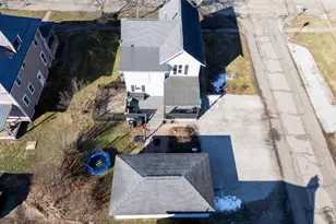 334 N Wood St, Loudonville, OH 44842 - Photo 2