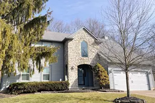 971 Bryn Mawr Dr, Columbus, OH 43230 - Photo 1