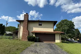 1239 Bradshire Dr, Columbus, OH 43220 - Photo 2