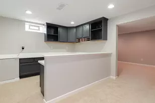 299 Sherwood Meadows Dr, Columbus, OH 43230 - Photo 32