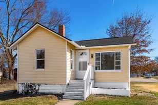 2410 Marion Ave, Zanesville, OH 43701 - Photo 1