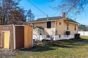 2410 Marion Ave, Zanesville, OH 43701 - Photo 10