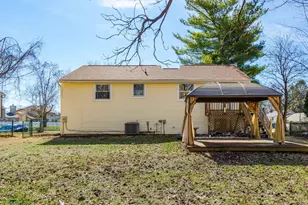 8188 Kingsley Dr, Reynoldsburg, OH 43068 - Photo 16