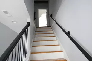 310 E Beck St, Columbus, OH 43206 - Photo 28