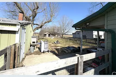 327 Moreland Street, Saint Louisville, OH 43071 - Photo 12