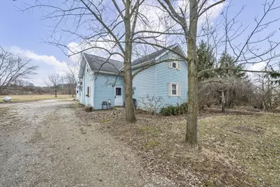 1602 Troy Road, Delaware, OH 43015 - Photo 2