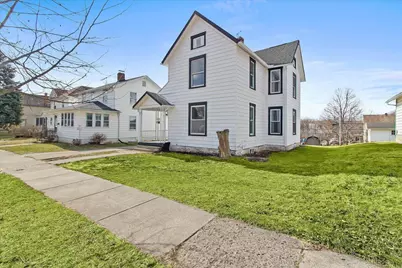 633 N Detroit Street, Bellefontaine, OH 43311 - Photo 2