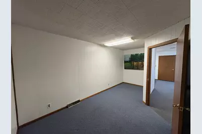 158 E Main Street #B, Logan, OH 43138 - Photo 10