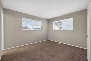 868 Liverpool Pl, Westerville, OH 43081 - Photo 4