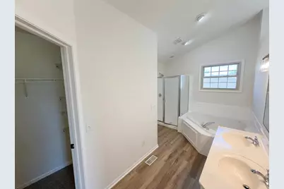 675 Scioto Meadows Boulevard, Grove City, OH 43123 - Photo 6