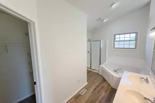 675 Scioto Meadows Blvd, Grove City, OH 43123 - Photo 6