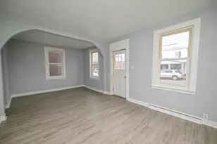 317 E Rensselaer St, Bucyrus, OH 44820 - Photo 6