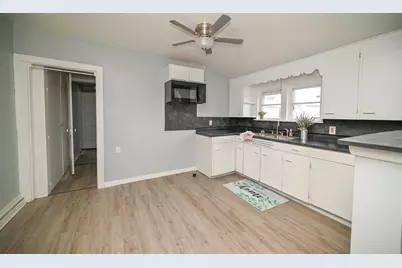 317 E Rensselaer Street, Bucyrus, OH 44820 - Photo 16