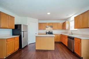 5388 Englecrest Dr, Canal Winchester, OH 43110 - Photo 4