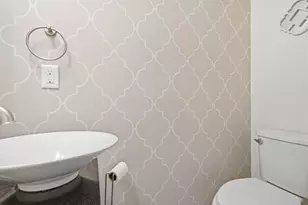 52 N Ardmore Rd, Columbus, OH 43209 - Photo 18