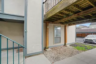 1094 Merrimar Cir S, Columbus, OH 43220 - Photo 2