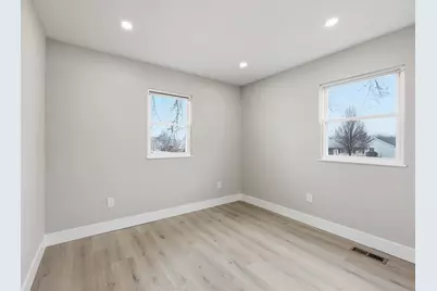 299 Lombard Road, Columbus, OH 43228 - Photo 18