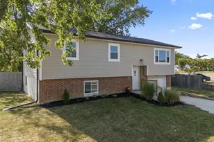 299 Lombard Rd, Columbus, OH 43228 - Photo 4