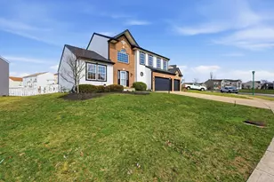 207 Autumn Leaves Way, Johnstown, OH 43031 - Photo 4