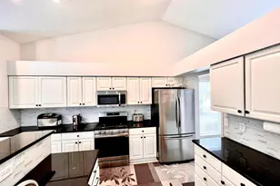 3722 Hampshire Ave, Powell, OH 43065 - Photo 14