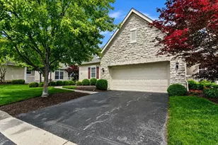 7542 Deer Valley Crossing, Powell, OH 43065 - Photo 2