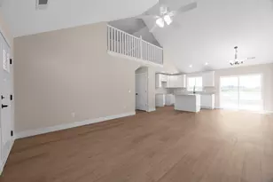 202 Cumberland Meadows Circle, Hebron, OH 43025 - Photo 2