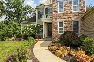 6577 Plesenton Dr S, Worthington, OH 43085 - Photo 2