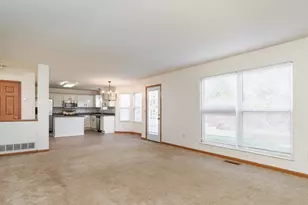 2378 Myrtle Valley Dr, Columbus, OH 43228 - Photo 12