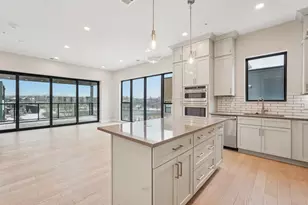 2842 Gunnison Dr, Columbus, OH 43228 - Photo 8