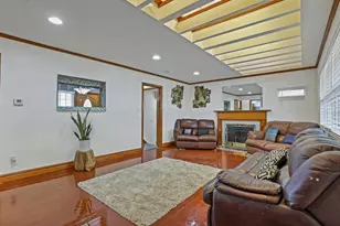 1751 Bide A Wee Park Ave, Columbus, OH 43205 - Photo 6