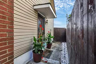 1751 Bide A Wee Park Ave, Columbus, OH 43205 - Photo 26