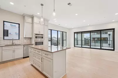 2867 Kobuk Drive #302, Columbus, OH 43228 - Photo 4