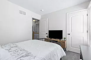 8483 Olenbrook Dr, Lewis Center, OH 43035 - Photo 30