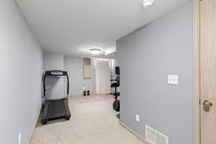 8483 Olenbrook Dr, Lewis Center, OH 43035 - Photo 38